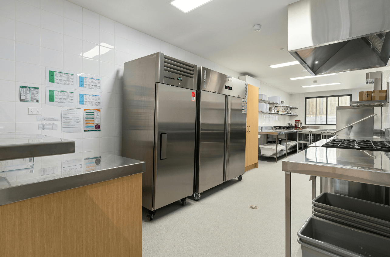 Deli display case repair Dubai